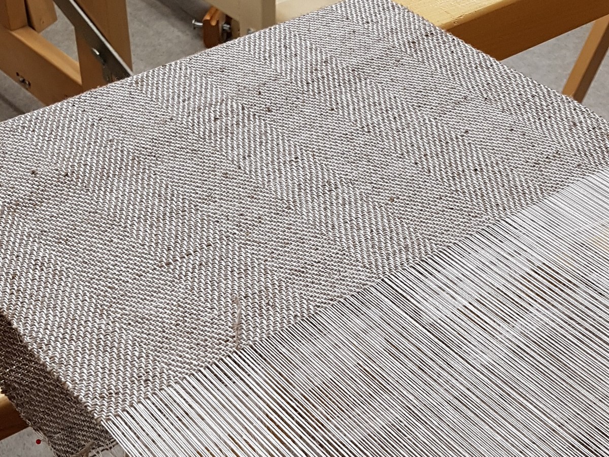 Nokkosesta on moneksi, myös&nbsp;tekstiiliksi!